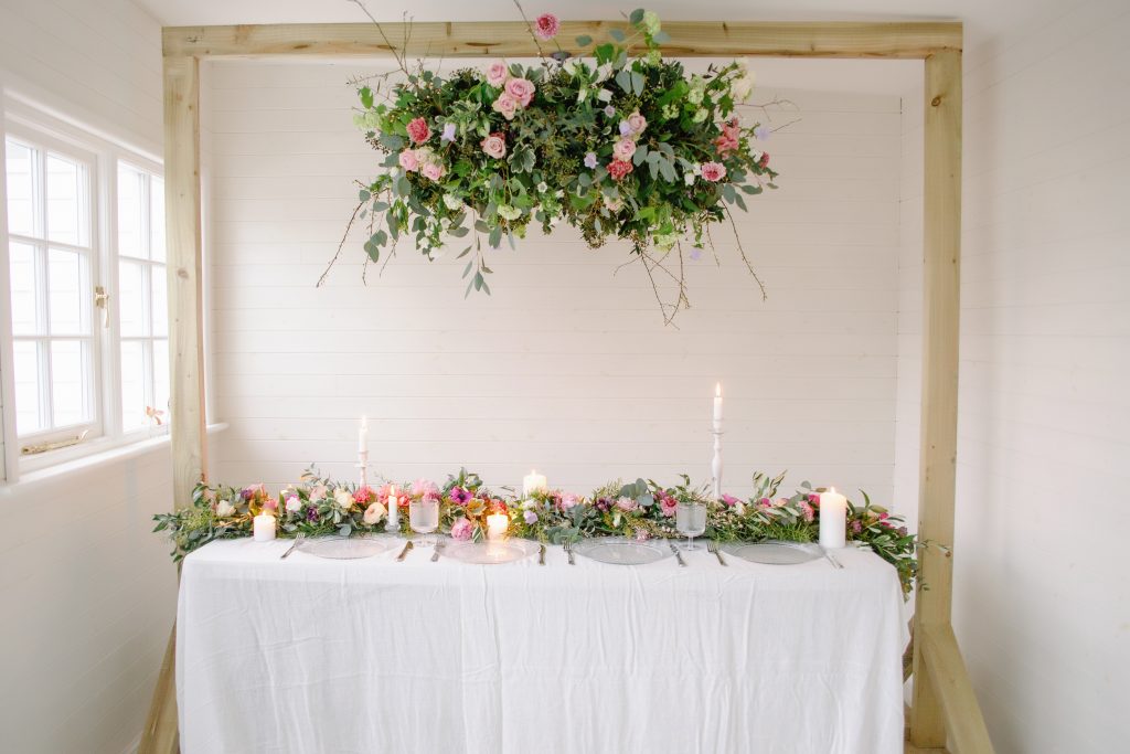 Hanging Chandelier and Spring Table Runner One to One Flower Workshop