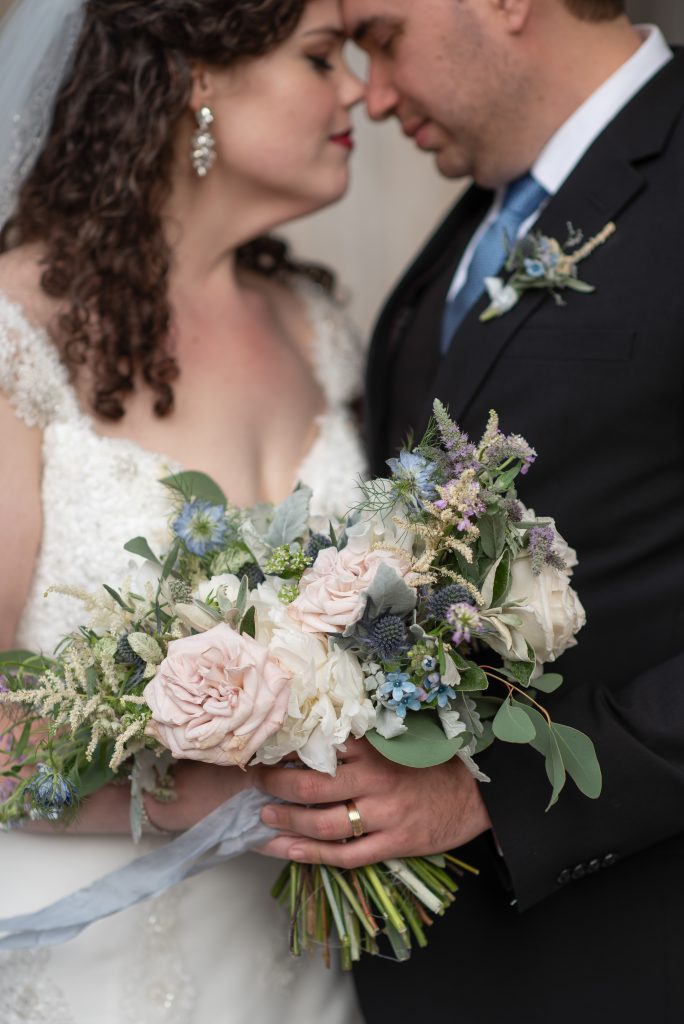 Intimate wedding in London with White & Blue Blooms 