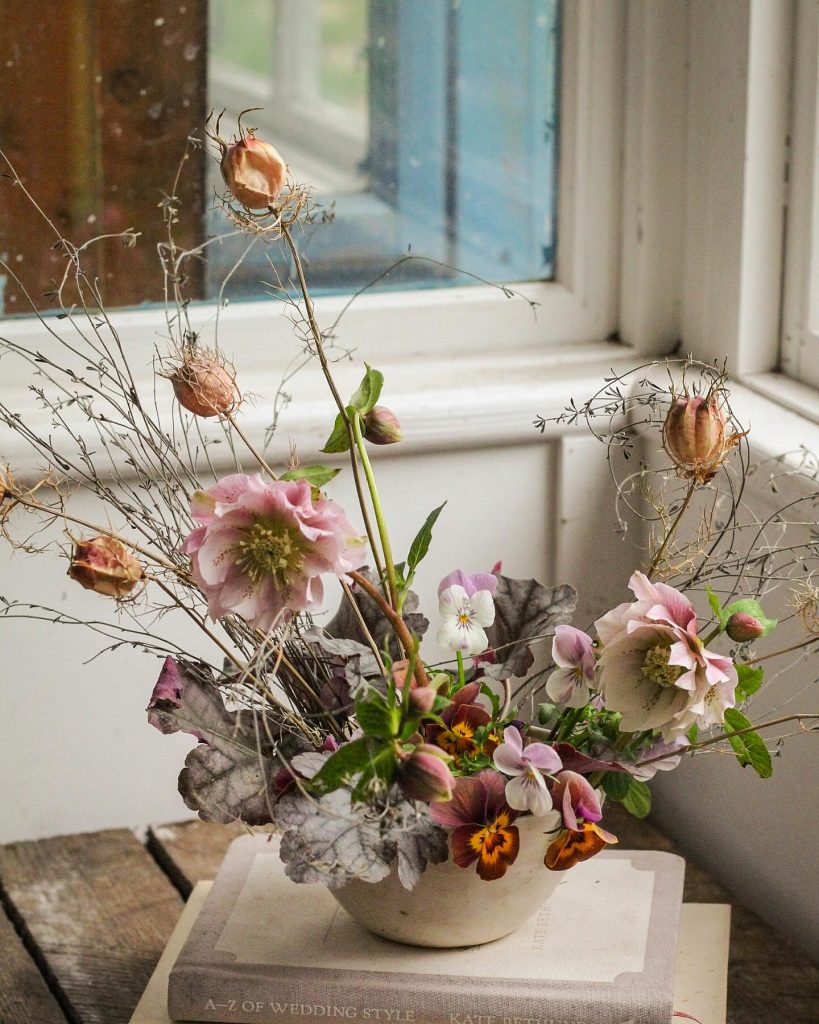 An Ode to a Seasonal Floral Bowl 